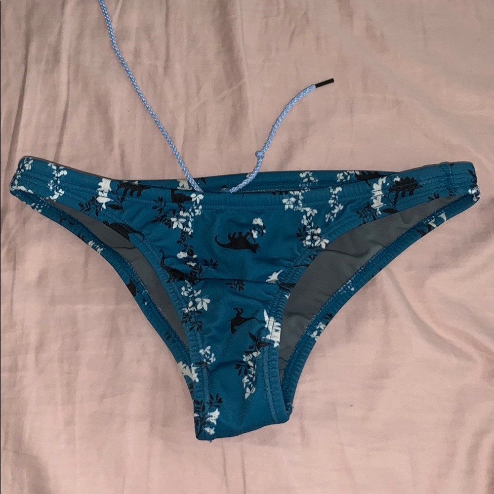 Jolyn Europe Bottoms size small